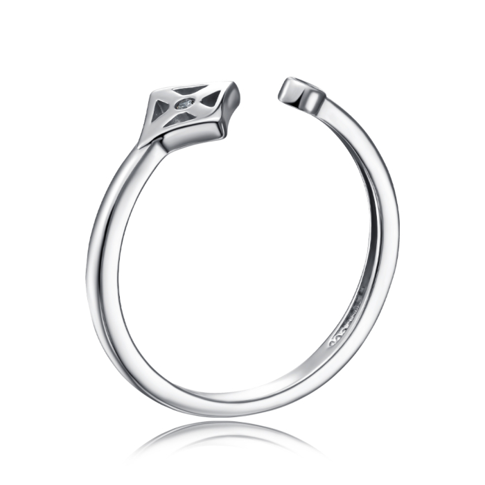 Серебряное кольцо с фианитами. Артикул 001031/12/1/43