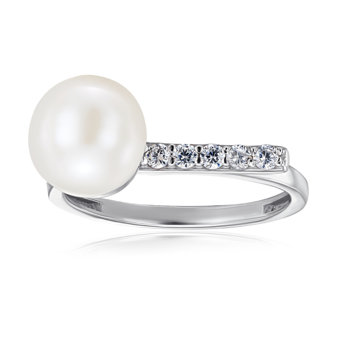 Серебряное кольцо с жемчугом и фианитами. Артикул 001346/12/1/1753