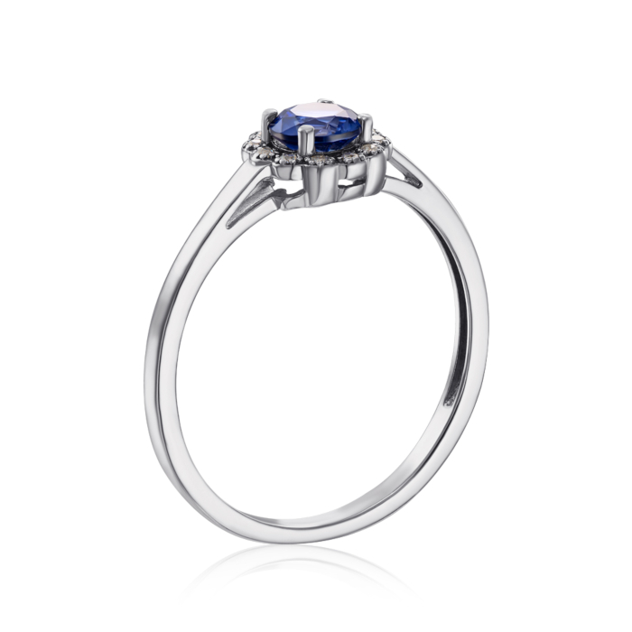 Серебряное кольцо с сапфиром и фианитами. Артикул 001408/12/1/1112