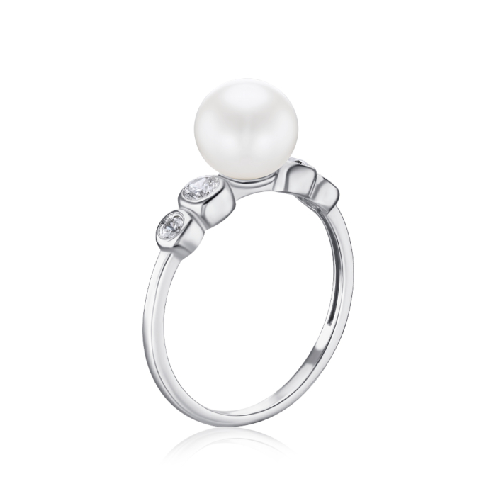 Серебряное кольцо с жемчугом и фианитами. Артикул 001501/12/1/21328