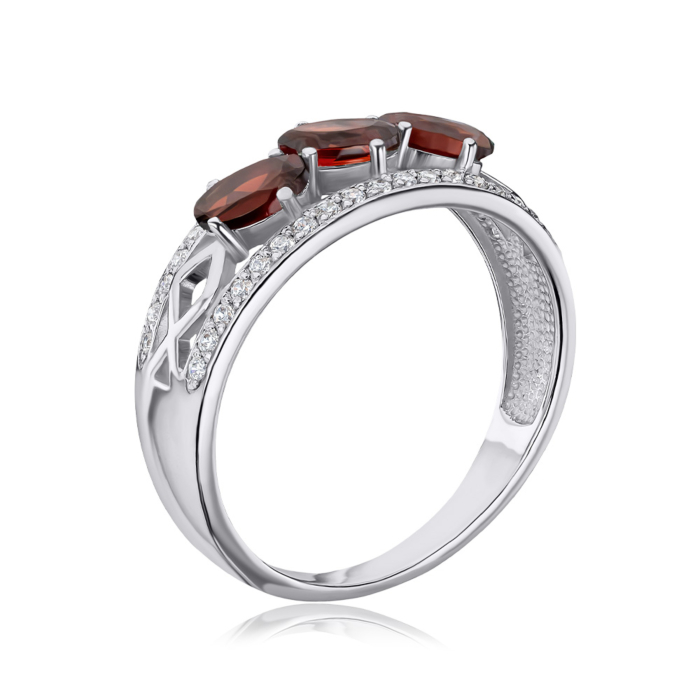 Cрібна каблучка з гранатом та фіанітами 00996/12/1/5232