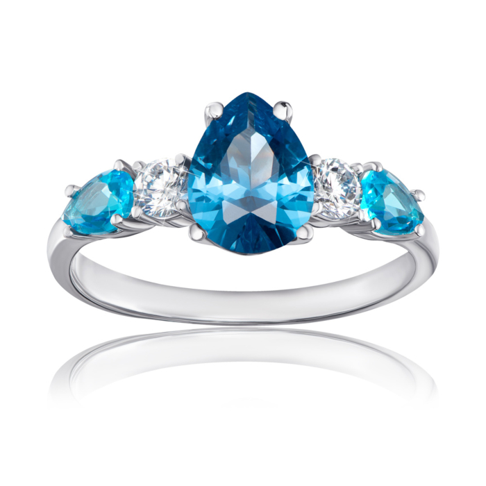 Серебряное кольцо с кварцем и фианитами. Артикул 1338/1р-QLB