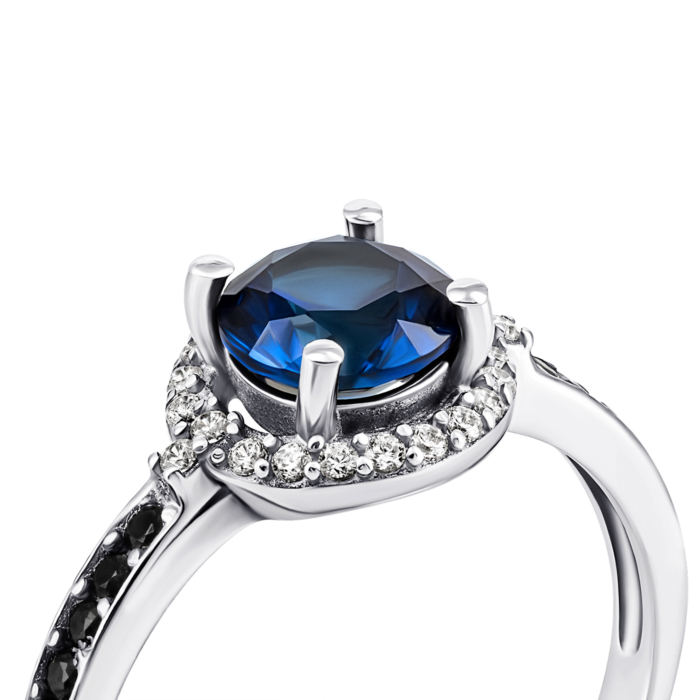 Срібна каблучка з гідротермальним сапфіром і фіанітами. Артикул UG51545чб/1р-HSPH