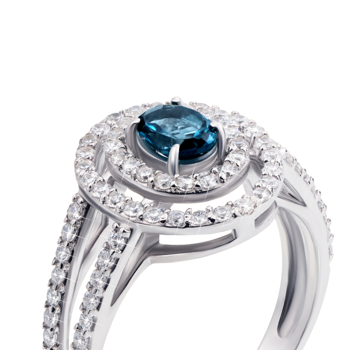 Срібна каблучка з лондон-топазом і фіанітами. Артикул 1582/9р