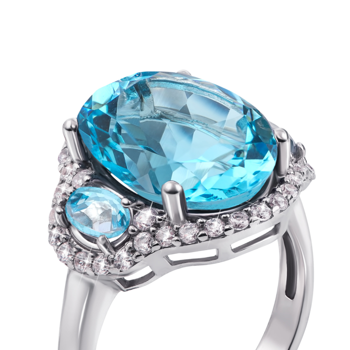 Серебряное кольцо с голубым кварцем и фианитами. Артикул 1628/9р