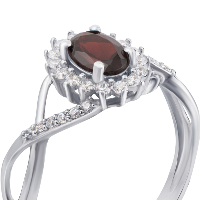 Серебряное кольцо с гранатом и фианитами. Артикул 1660/9р