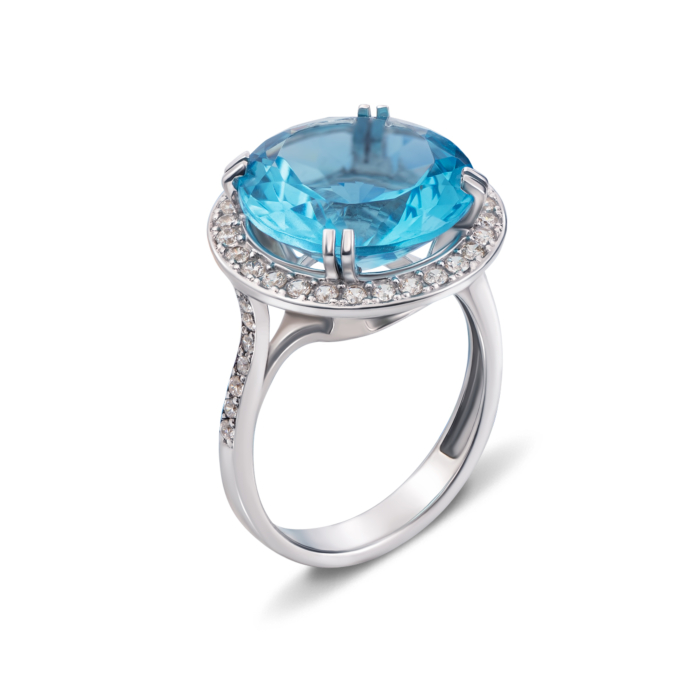 Серебряное кольцо с голубым кварцем и фианитами. Артикул 1687/9р