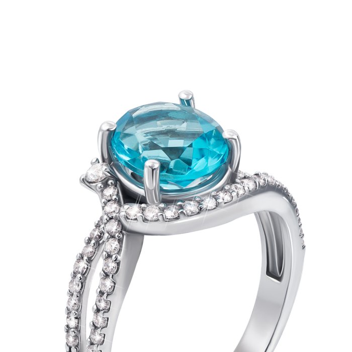 Серебряное кольцо с голубым кварцем и фианитами. Артикул 1746/9р