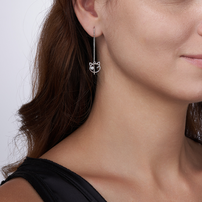 Срібні сережки-протяжки «Кішка» з фіанітами. Артикул 41173/12/1/52