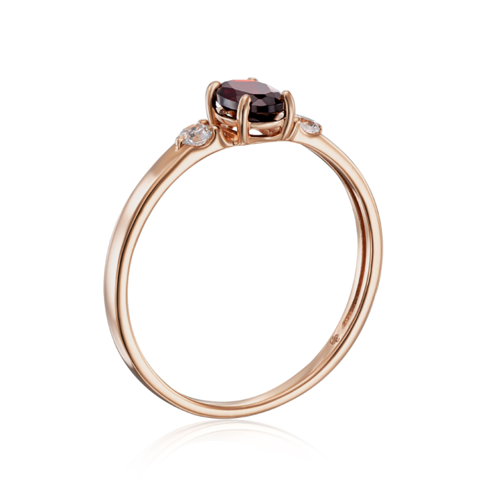 Золотое кольцо с гранатом и фианитами. Артикул 530177/гр