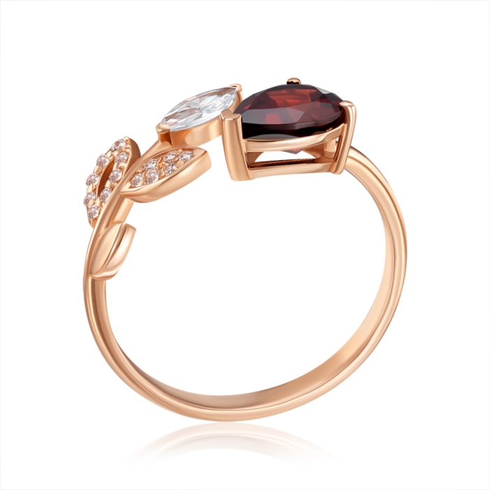 Золота каблучка з гранатом та фіанітами. Артикул 530287/01/0/7709