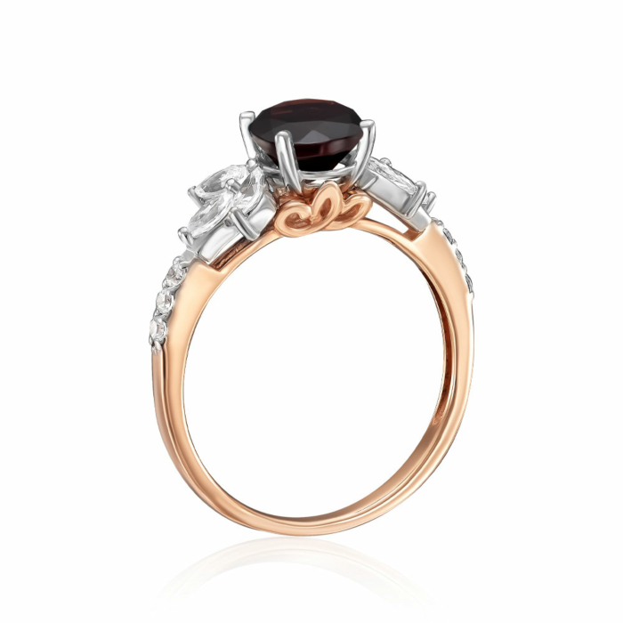 Золотое кольцо с гранатом и фианитами. Артикул 530408/01/1/7790