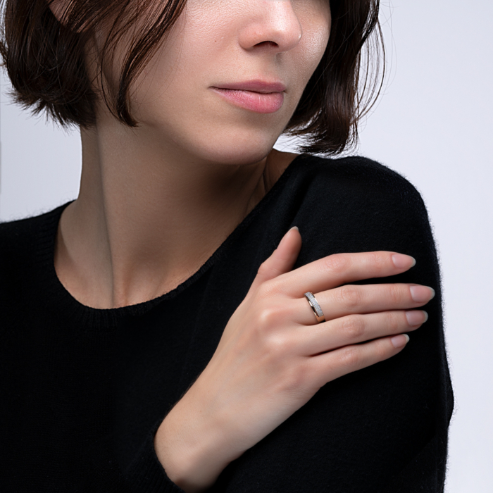 Золота каблучка з діамантами. Артикул 53139/0.8S