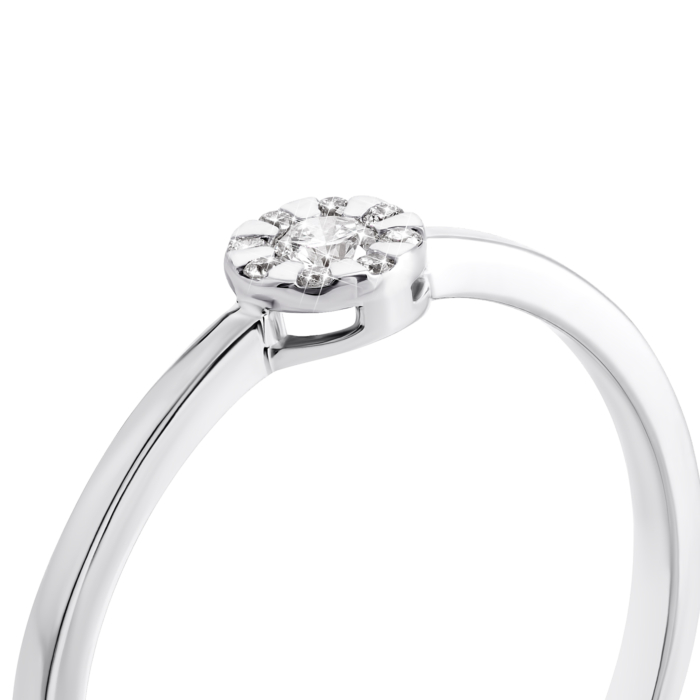 Золотое кольцо с бриллиантами. Артикул UG553304/2.5б