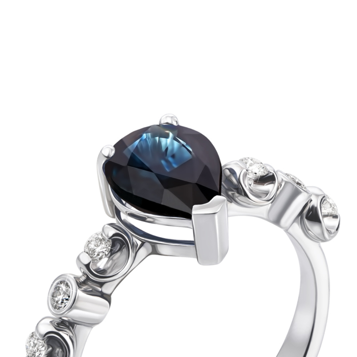 Золотое кольцо с сапфирами и бриллиантами. Артикул 53404/02/1/9938