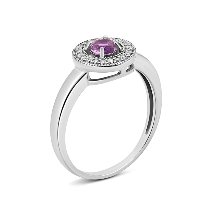 Серебряное кольцо с аметистом и фианитами. Артикул UG5824К.а.Rh