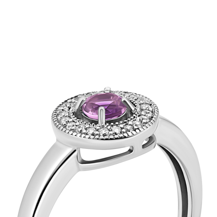 Серебряное кольцо с аметистом и фианитами. Артикул UG5824К.а.Rh