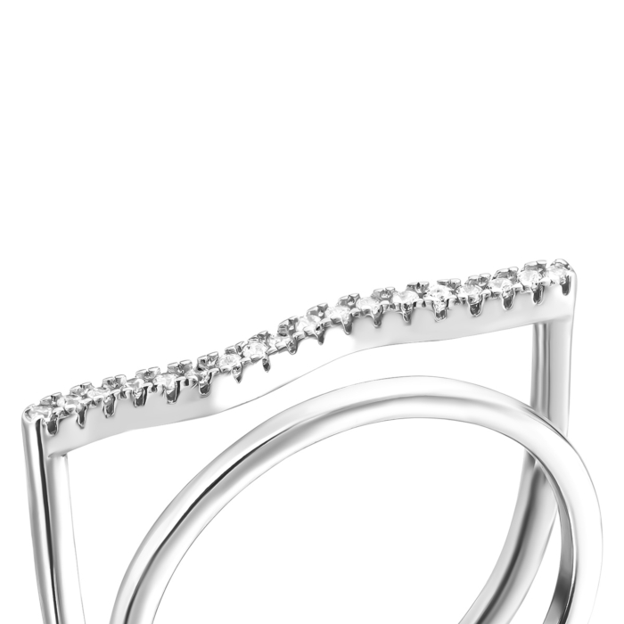 Серебряное кольцо с фианитами. Артикул UG5A00847