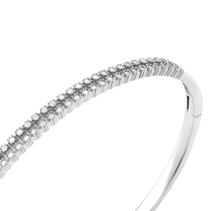 Серебряный жесткий браслет с фианитами. Артикул UG5PE00903