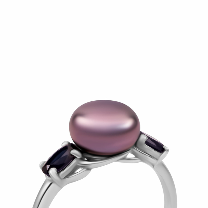 Серебряное кольцо с жемчугом и гидротермальным сапфиром. Артикул UG51484ч/1р-PBLHS