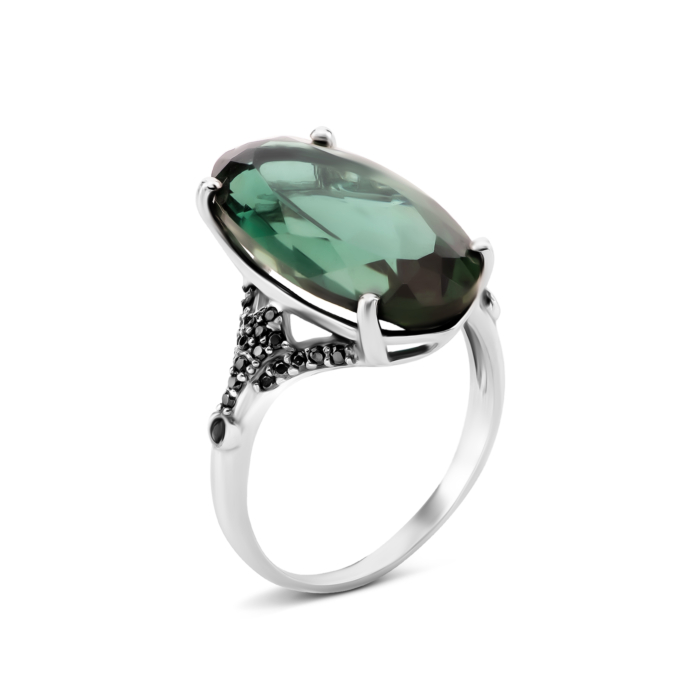 Серебряное кольцо с зеленым кварцем и фианитами. Артикул UG51595ч/1р-QGR