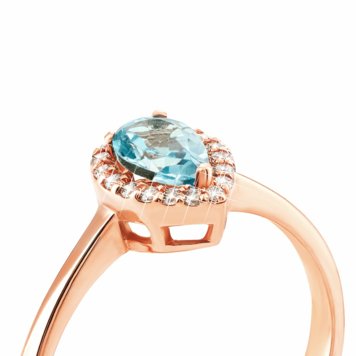 Золотое кольцо с топазом и фианитами. Артикул UG5КД4032топ