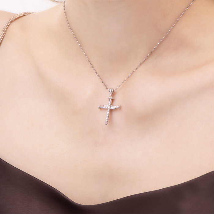 Серебряная подвеска Крестик с фианитами. Артикул UG5SZDP10817
