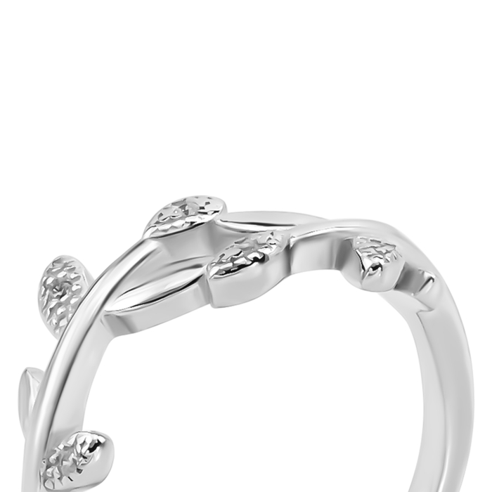 Серебряное кольцо с фианитами. Артикул UG5SZDR10135