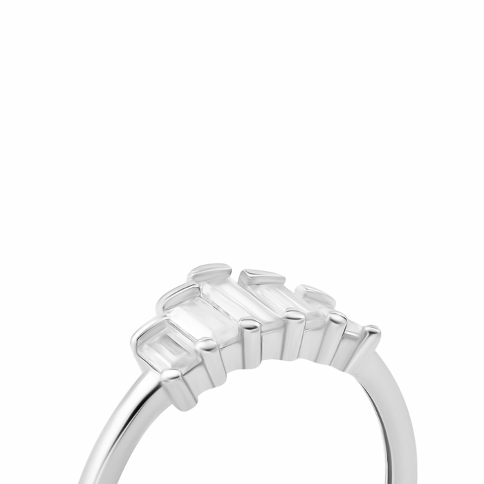 Серебряное кольцо с фианитами. Артикул UG5SZDR15579