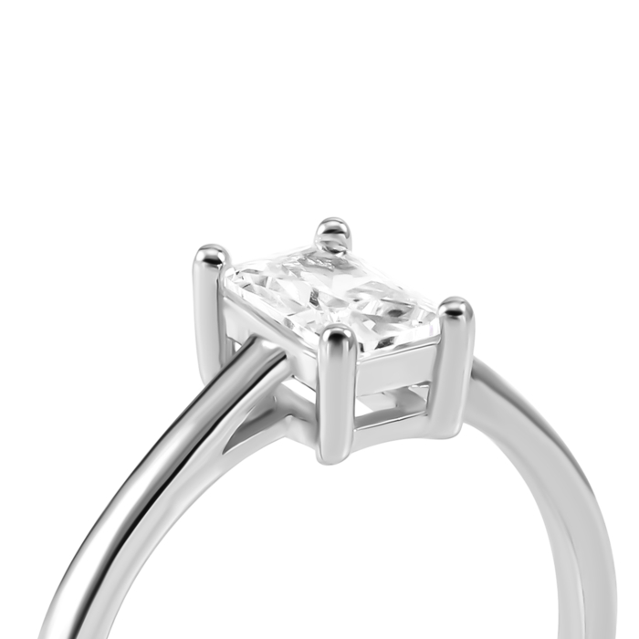 Срібна каблучка з фіанітом. Артикул UG5SZDR15698