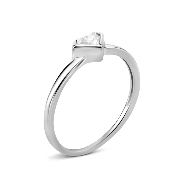 Серебряное кольцо с фианитом. Артикул UG5SZDR36518