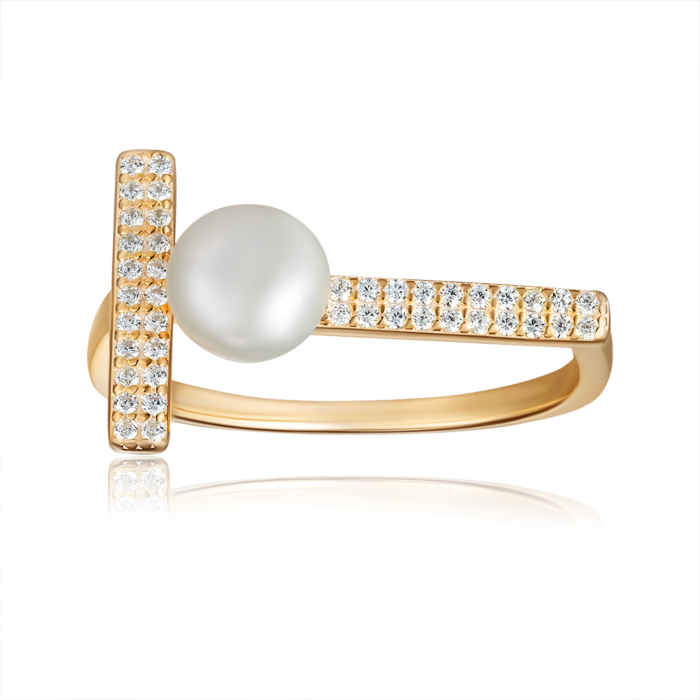 Серебряное кольцо с жемчугом и фианитами. Артикул A01593-R/20/4976