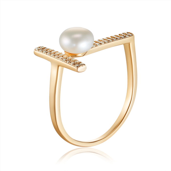 Серебряное кольцо с жемчугом и фианитами. Артикул A01593-R/20/4976