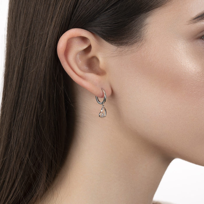 Серебряные серьги с фианитами. Артикул B00933-E/12/1