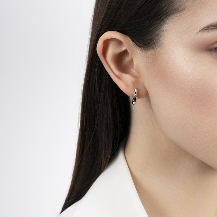 Серебряные серьги с фианитом. Артикул DE06512-E/12/1