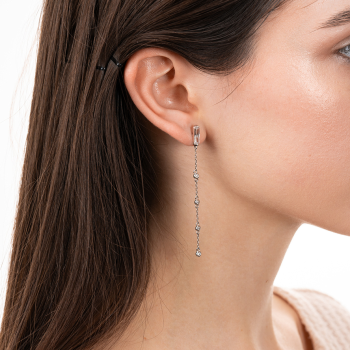 Серебряные серьги с фианитами. Артикул B05927-E/12/1