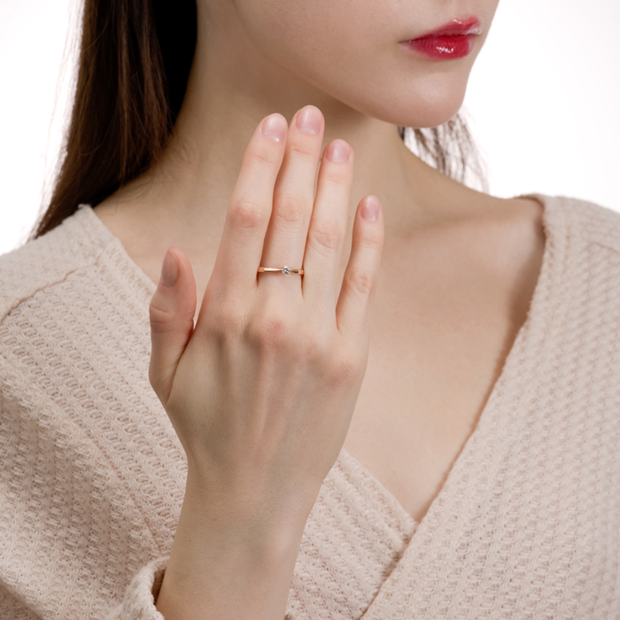 Золота каблучка з діамантом. Артикул 53560/01/1/9024