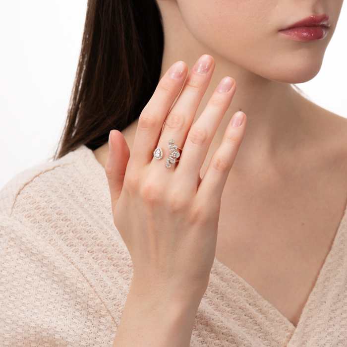 Золотое кольцо с фианитами. Артикул 18214/01/1/21167