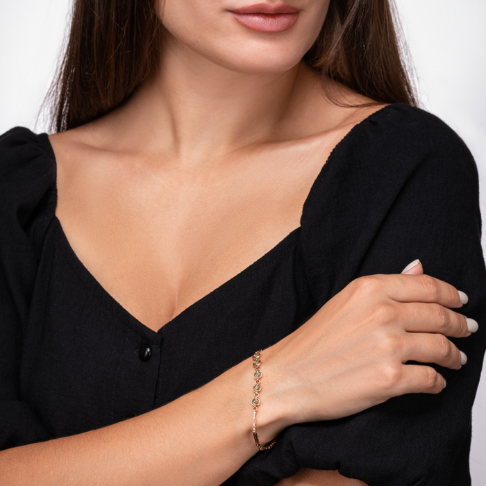 Золотий браслет зі смарагдами. Артикул 53993/01/0/8033