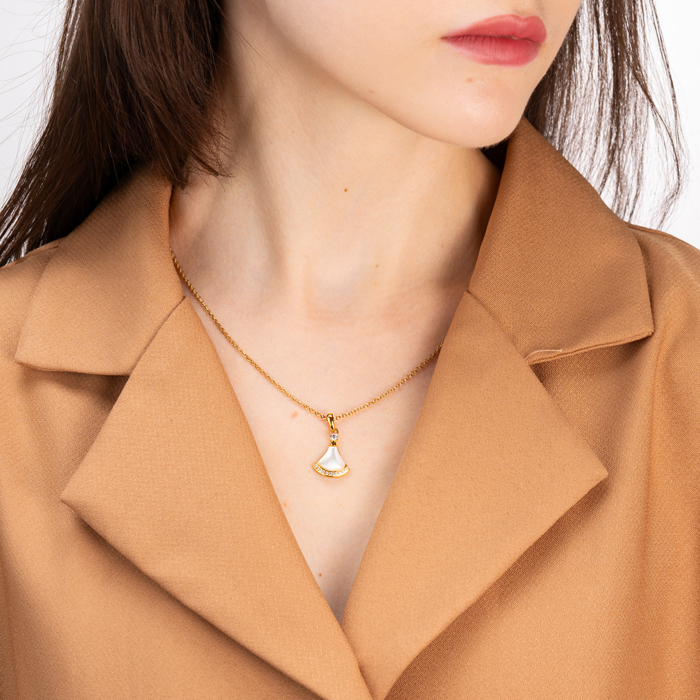 Срібна позолочена підвіска з перламутром та фіанітами. Артикул HJP-870-GOLD-P/20/4510