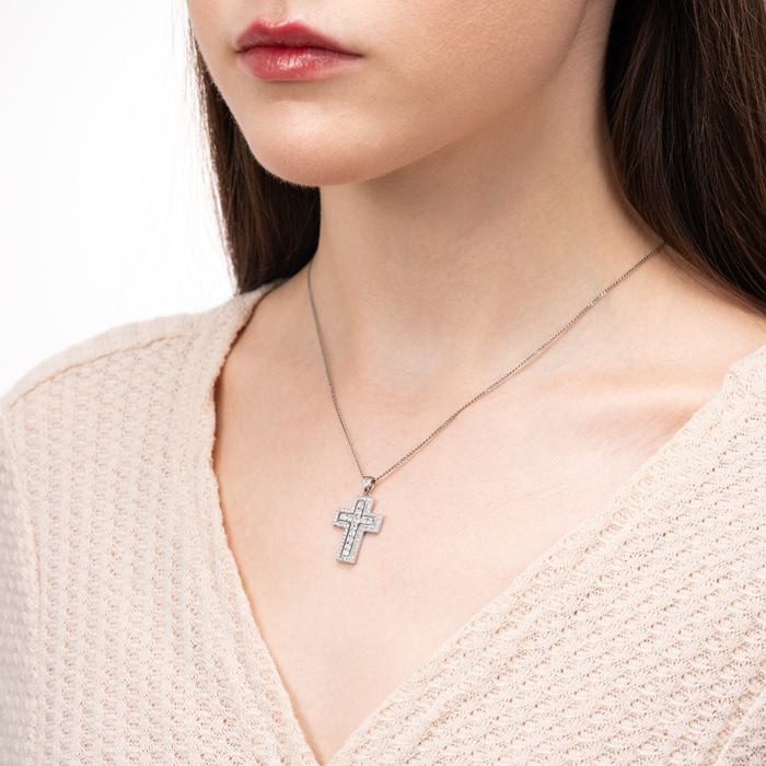 Срібний хрестик з фіанітами. Артикул PG00217-P/12/1