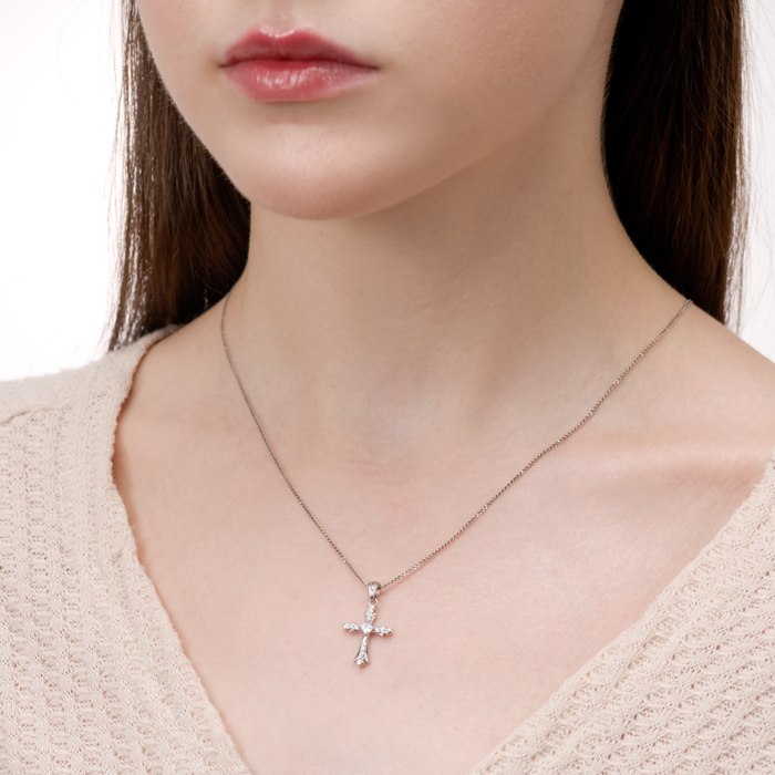 Срібний хрестик з фіанітами. Артикул DG00040-P/12/1