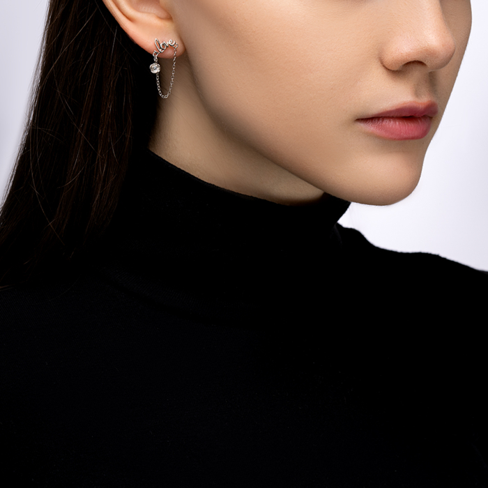 Серебряные пуссеты с фианитом. Артикул ME15282A-E/12/1