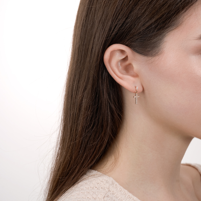 Золоті сережки з фіанітами. Артикул 23444/01/0/43