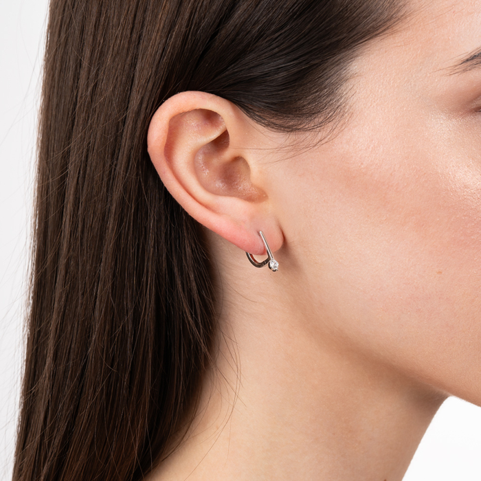 Серебряные серьги с фианитом. Артикул B01542-E/12/1