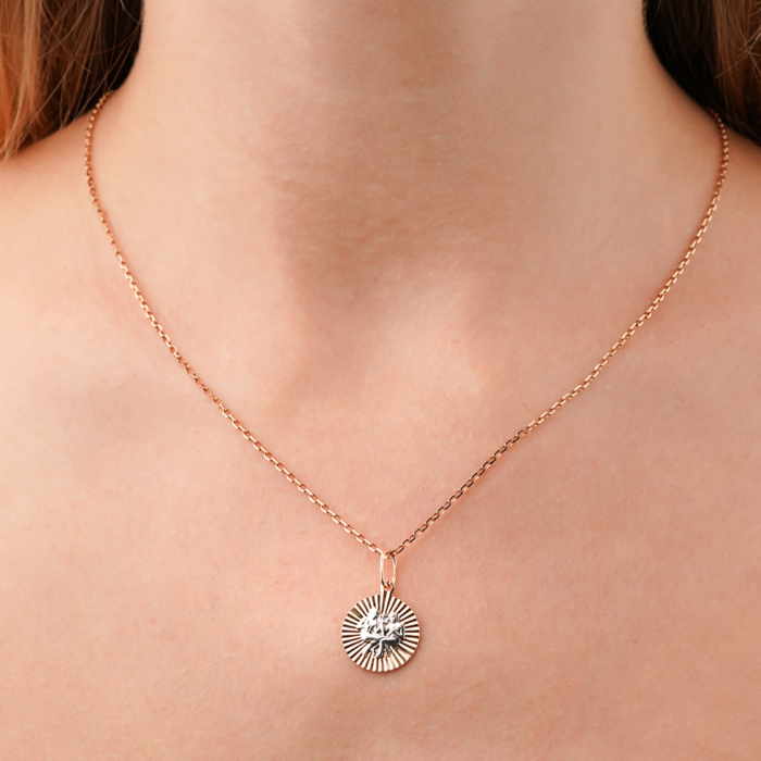 Золота підвіска-зодіак