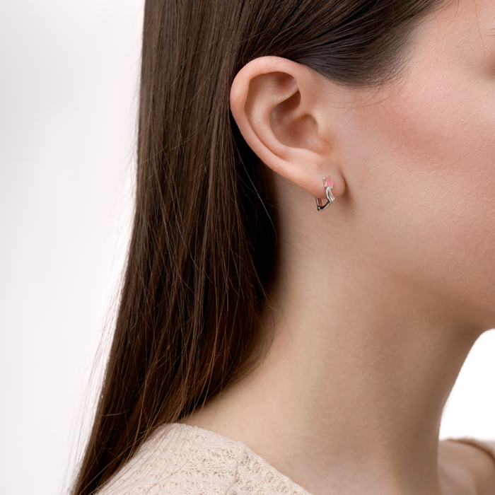 Серебряные серьги с фианитами и эмалью. Артикул DE06637-E/12/563