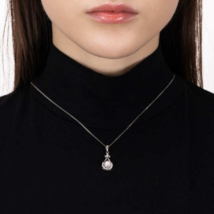 Срібна підвіска з перлиною та фіанітами. Артикул SP00390-P/12/2649