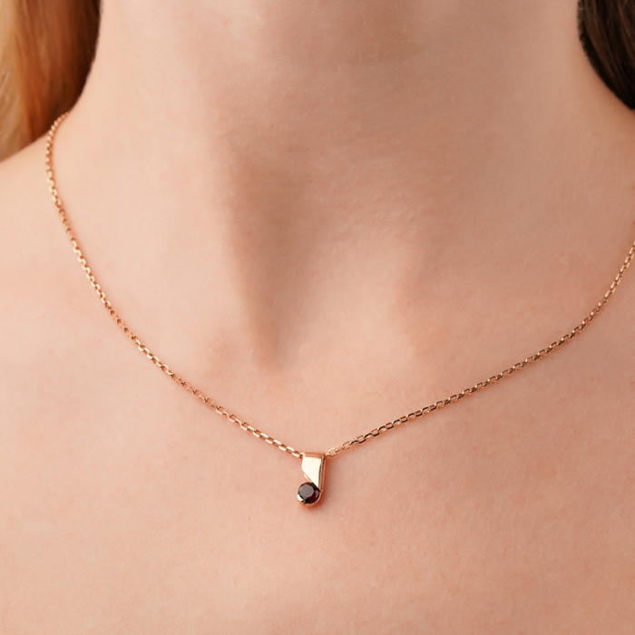 Золота підвіска з гранатом 550141/01/0/5025