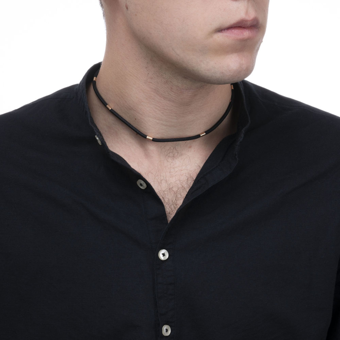 Синтетический шнурок с золотой застежкой. Артикул 06183-45/01/0